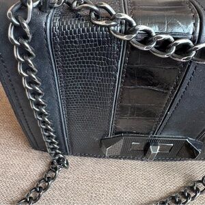 Aldo Black Croc-Embossed Leather Shoulder Bag with Chain INV25/489
